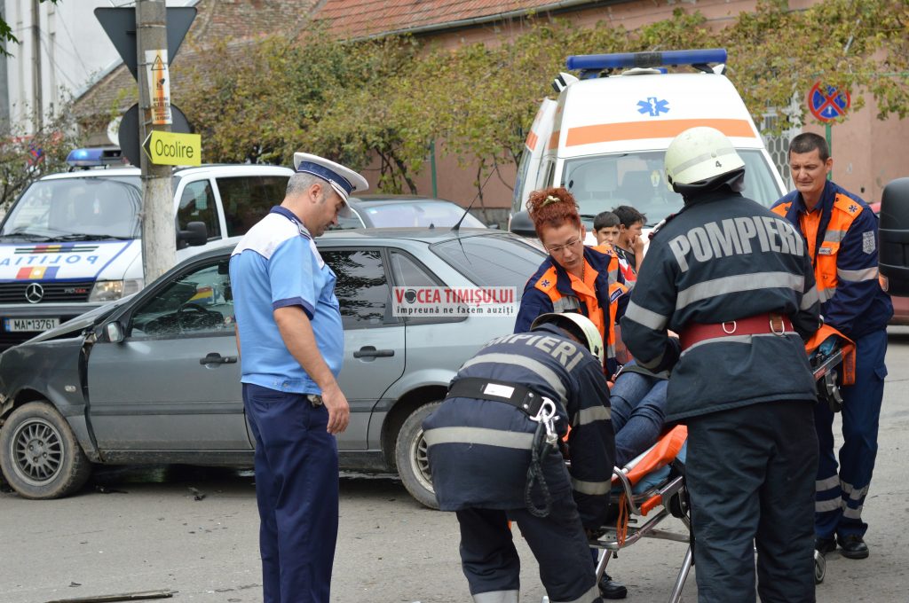 ACCIDENT cu victimă ÎNCARCERATĂ la Timișoara.082 ACCIDENT cu victimă ÎNCARCERATĂ la Timișoara.082