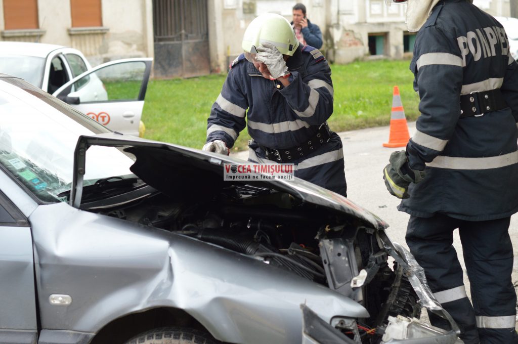 ACCIDENT cu victimă ÎNCARCERATĂ la Timișoara.112 ACCIDENT cu victimă ÎNCARCERATĂ la Timișoara.112