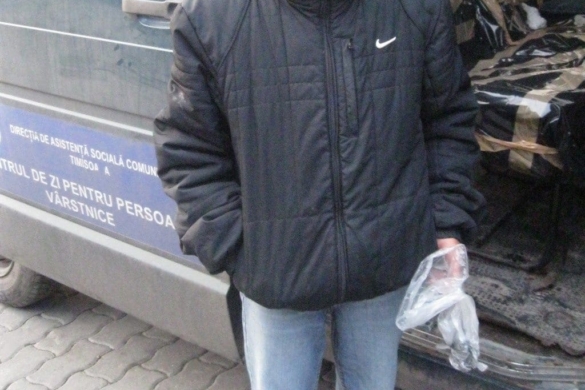Aurolacii din Timișoara, săltați de pe străzi și duși de polițiștii locali la dezintoxicare