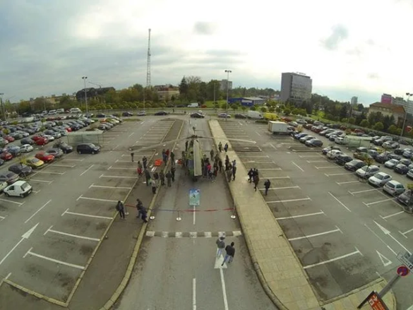 elicopter parcare mall jpg