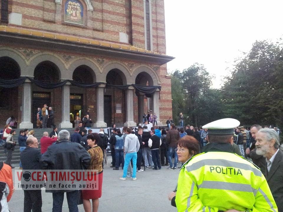 mars impotriva mafiei imobiliare tiganesti timisoara protest 10 mars impotriva mafiei imobiliare tiganesti timisoara protest 10
