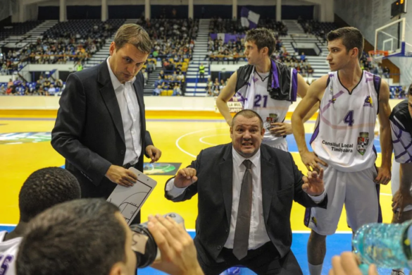 Trei cât unul singur. Bota, Markovic și Toroman, în locul lui Petricevic pe banca tehnică