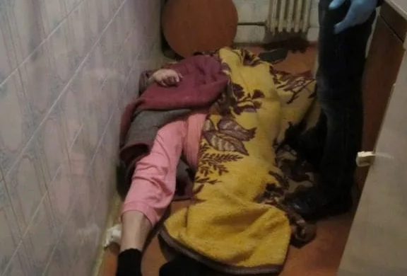 Bătrână descoperită MOARTĂ, în propria casă, de pompierii din Timișoara! Au intrat pe geam, după ce vecinii au sunat la 112 FOTO/VIDEO