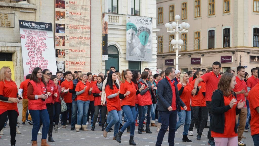 Flashmob-in-Piata-Victoriei-2