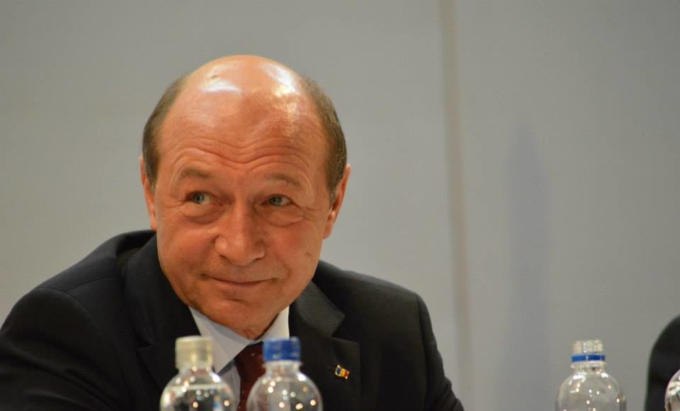 Traian-Basescu-16