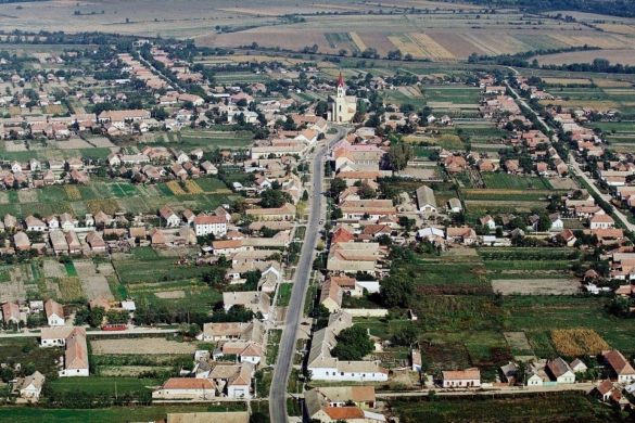 La numai 17 ani a FURAT din BISERICĂ! Ce pagubă a creat unui lăcaș de cult din Cenad