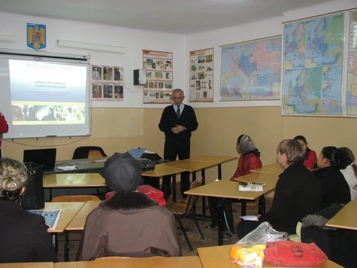 Polițiștii din Timișoara merg la… școală! Ce campanie au demarat, ieri