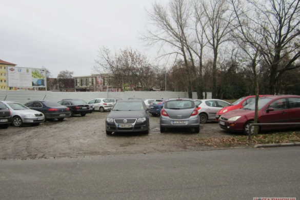 Șoferii NESIMȚIȚI au pus stăpânire pe un ”parc” din Timișoara. De ce nu i-a amendat pe toți Poliția Locală FOTO/VIDEO