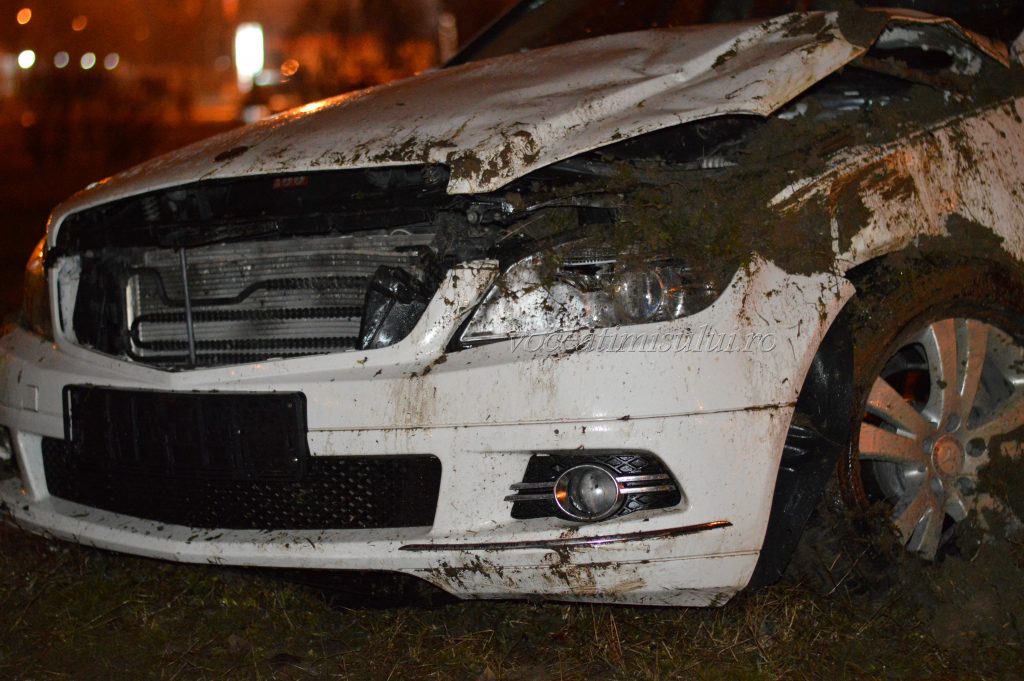 Accident giratoriu din Calea Buziaşului 11 Accident giratoriu din Calea Buziaşului 11