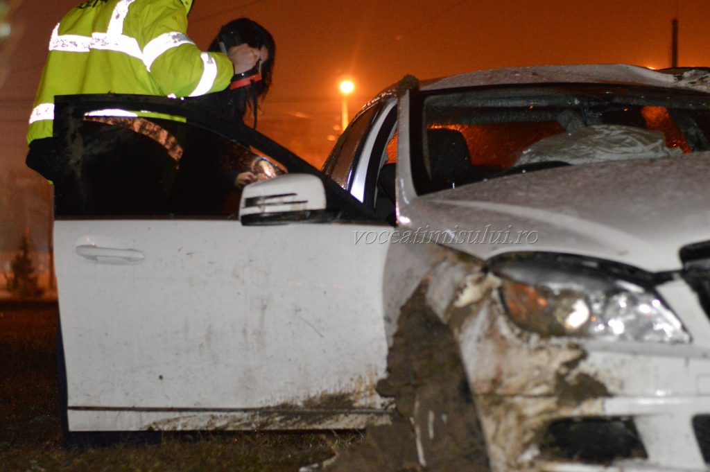 Accident giratoriu din Calea Buziaşului 17 Accident giratoriu din Calea Buziaşului 17