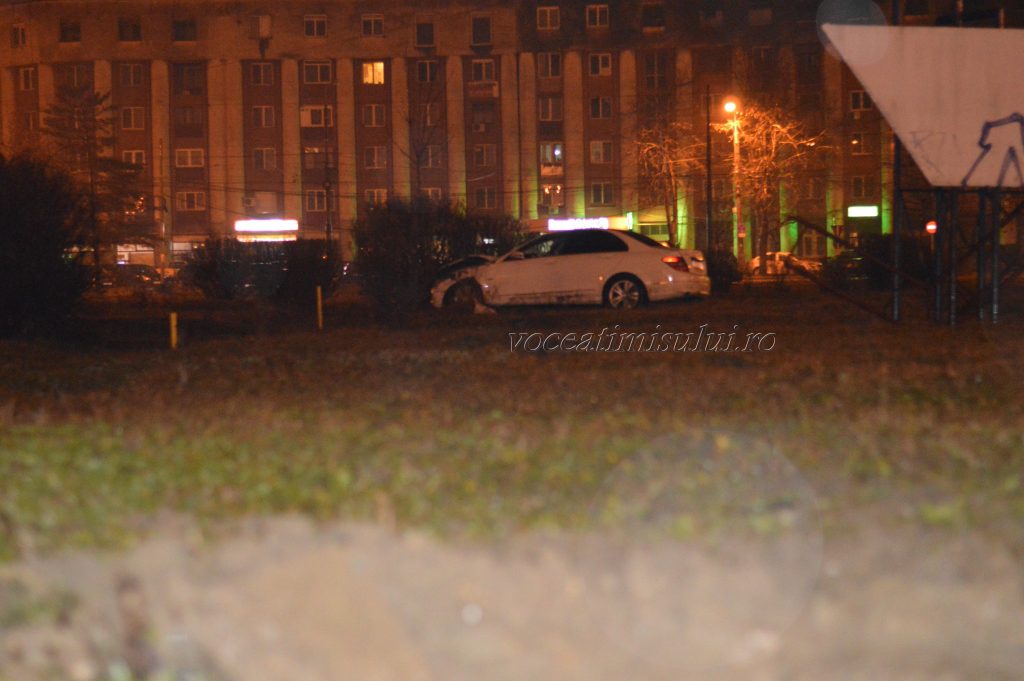 Accident giratoriu din Calea Buziaşului 19 Accident giratoriu din Calea Buziaşului 19