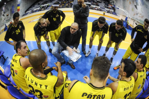 ”Urșii” pierd acasă și au șanse mici de calificare în Final 4. BC Timba 77-87 BCMU Pitești FOTO
