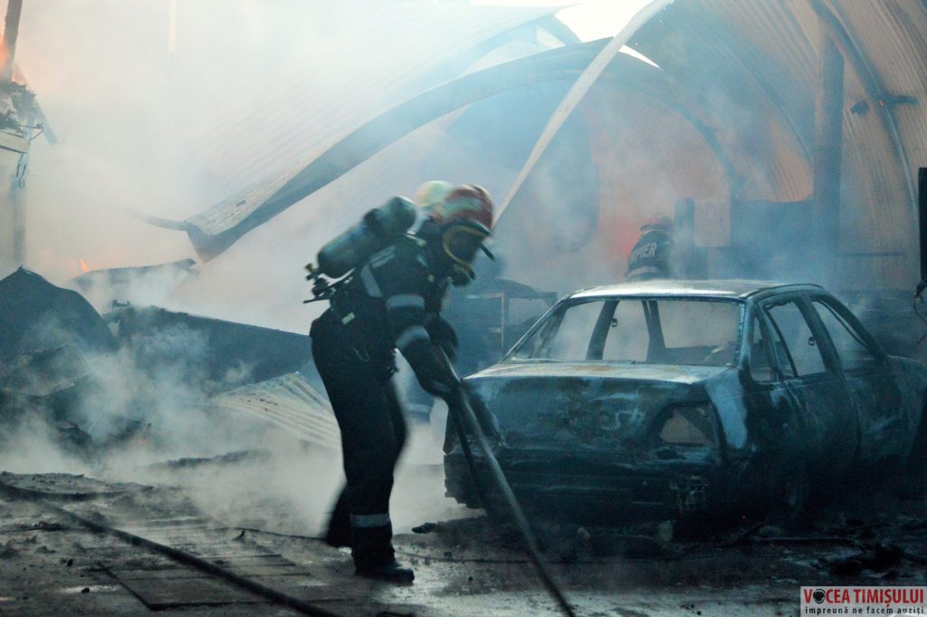 Incendiu service auto11 Incendiu service auto11