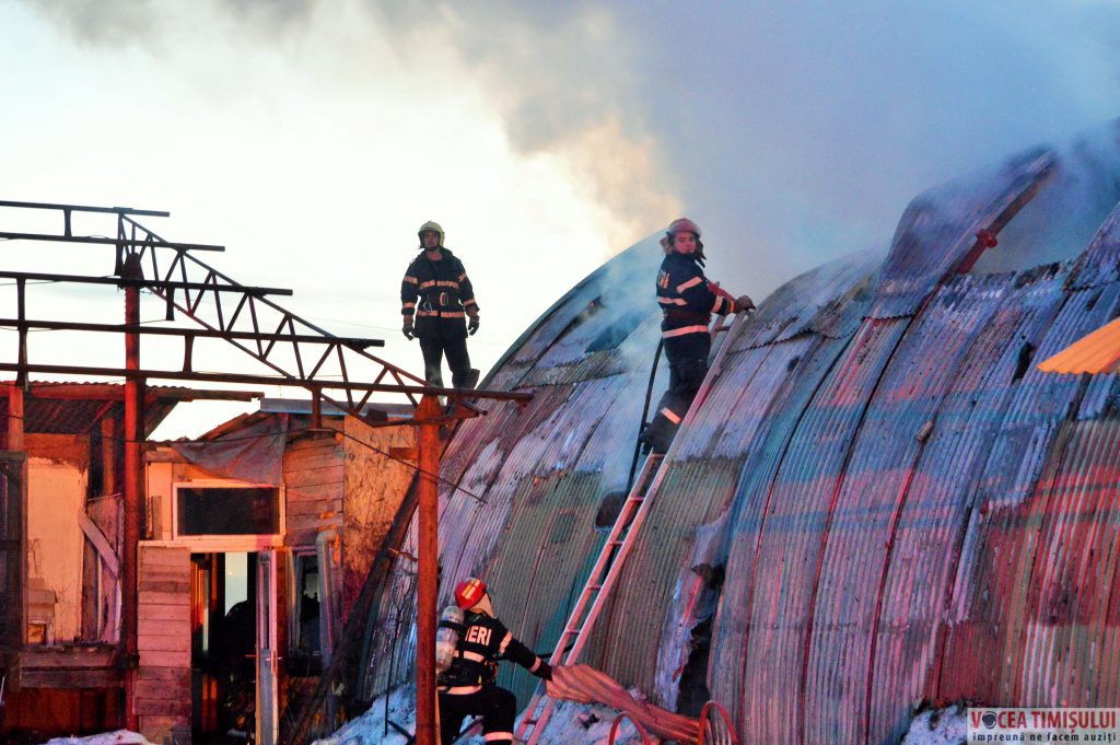 Incendiu service auto17 Incendiu service auto17