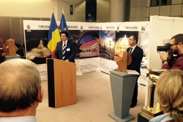 Robu lansează invitații la Bruxelles. Cum a lăudat Timișoara la o expoziție dedicată candidaturii la titlul de Capitală Europeană a Culturii