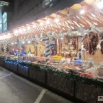 Targul de Craciun Timisoara casute cu mancare 2 jpg