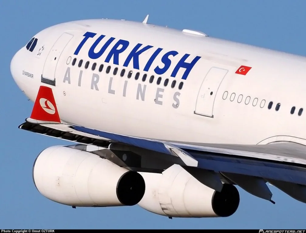 avion-turkish-airlines
