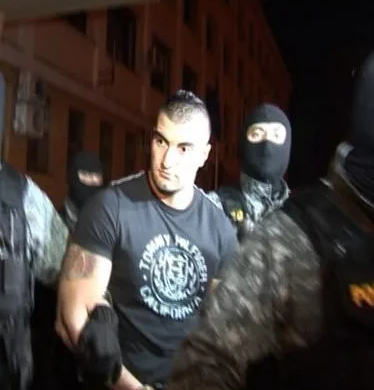 CRIMINAL periculos, prins de polițiștii timișeni la sala de forță. De ce este acuzat bărbatul