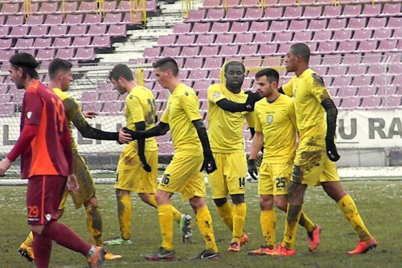 Poli Timișoara, instrucție cu liderul din C4. Bănățenii au învins cu 8-0 pe Național Sebiș