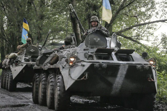 Armata ucraineană NU RETRAGE armamentul greu din Donbas: Condițiile acordului de la Minsk nu sunt respectate!