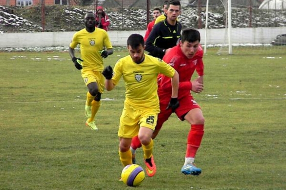 Pretendentă la Liga I, egala unei echipe de liga a III-a. UTA Bătrâna Doamnă 0-0 Poli Timișoara