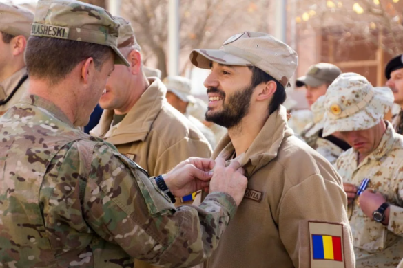 Ofiţer al Grupării Mobile de Jandarmi din Timişoara, DECORAT, după o misiune în Afganistan. Află-i povestea! FOTO
