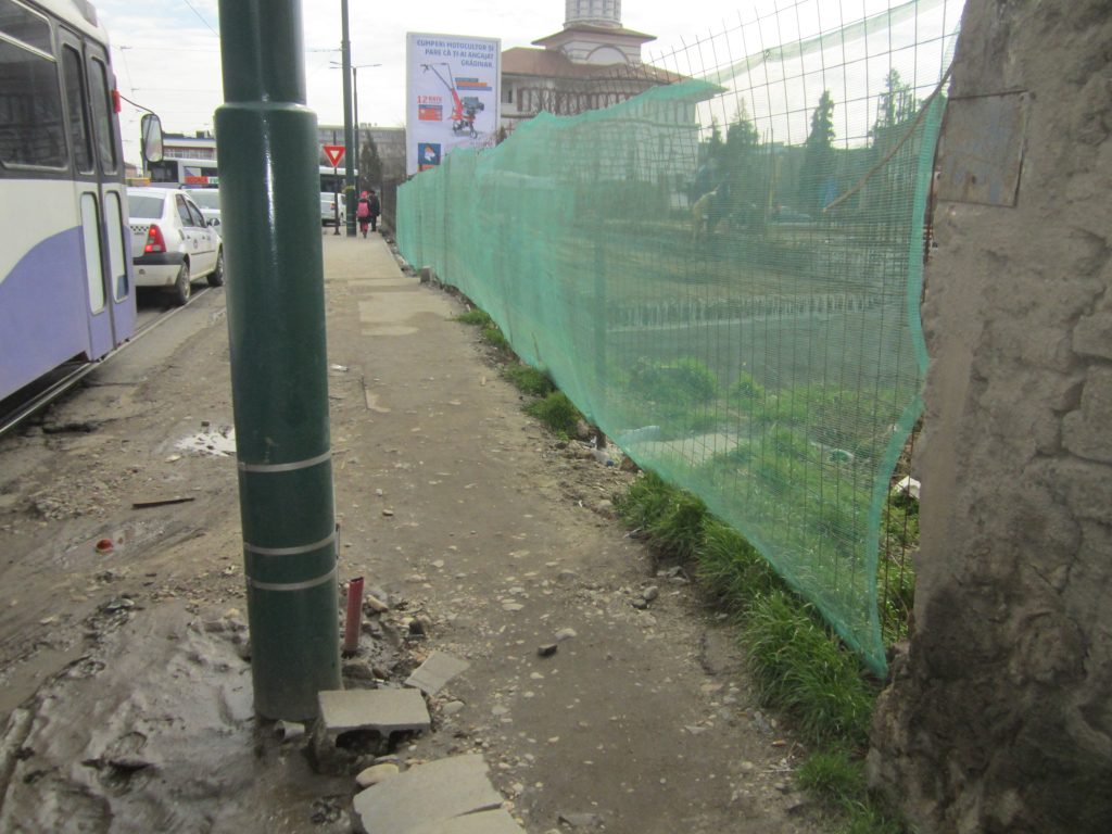 Fundația-”Ioan-Slavici”-construiește-ILEGAL-12