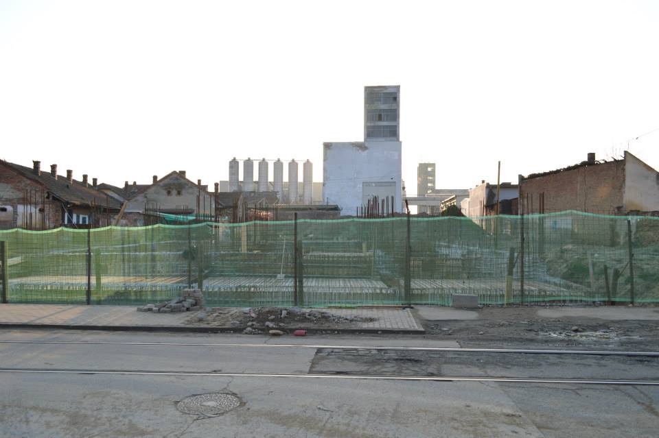 Fundația-”Ioan-Slavici”-construiește-ILEGAL-5