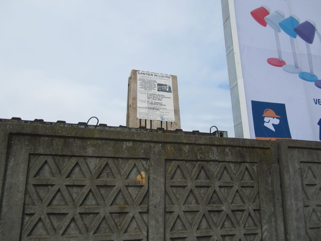 Fundația-”Ioan-Slavici”-construiește-ILEGAL-8