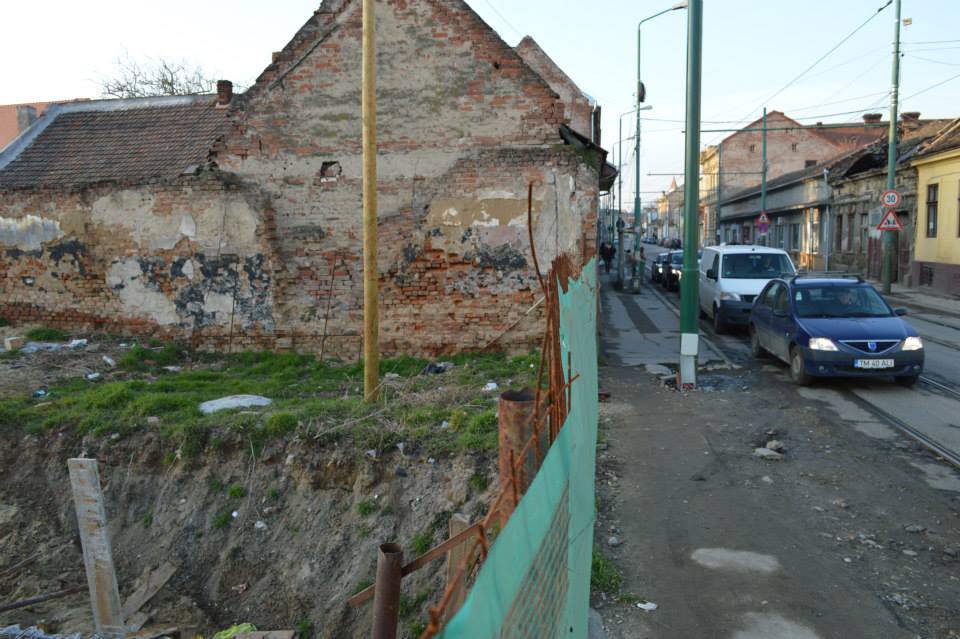 Fundația-”Ioan-Slavici”-construiește-ILEGAL3
