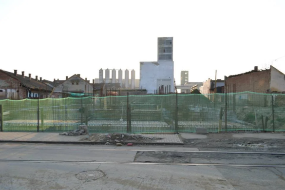Fundația ”Ioan Slavici” construiește (I)LEGAL, pe domeniul public, la Timișoara! CU ”SPRIJINUL” Primăriei! FOTO