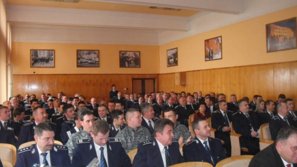 Peste 130 de polițiști din Timiș AVANSAȚI de Ziua Poliției Române 7 jpg