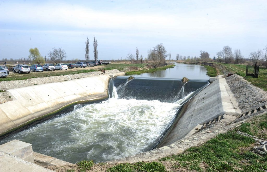 Pista de cicloturism de pe Bega INAUGURATĂ1 ecluza Sanmihaiu Roman Pista de cicloturism de pe Bega INAUGURATĂ1 ecluza Sanmihaiu Roman
