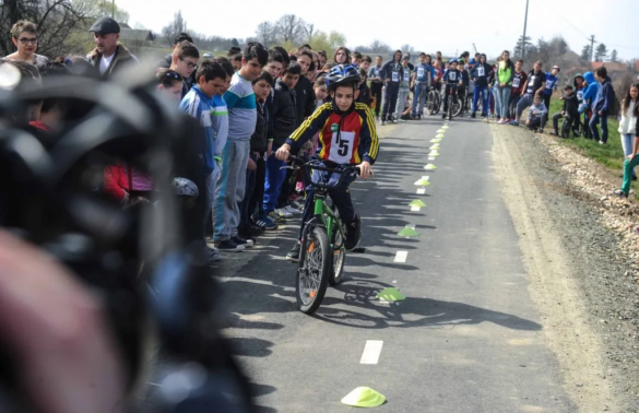 Pista de cicloturism de pe Bega INAUGURATĂ7 jpg