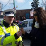 Poliția-Rutieră-AMENDEAZĂ-șoferițele-din-Timișoara-cu...-FLORI3