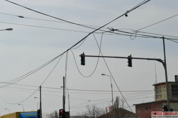 Dispar cablurile de pe stalpii din Centrul Timisoarei. Avem termen limita