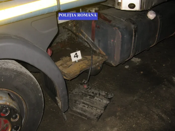 La furat de acumulatori auto! Doi bărbaţi, depistaţi în flagrant de poliţiştii Secţiei 5, la Timişoara