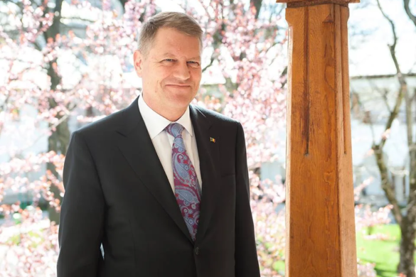 Klaus Iohannis: ”Ideea că aş face lobby pentru o firmă austriacă este o idioţenie totală” VIDEO