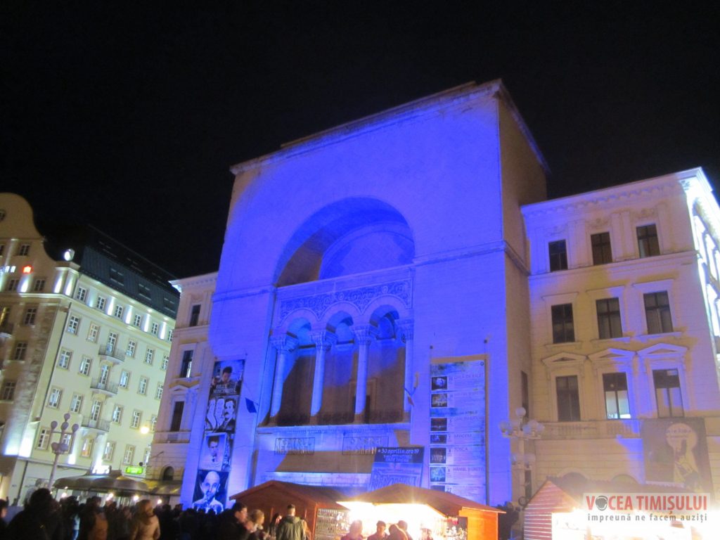 Opera Romana din Timisoara vopsita in albastru de Ziua Internationala a Autismului 3 Opera Romana din Timisoara vopsita in albastru de Ziua Internationala a Autismului 3