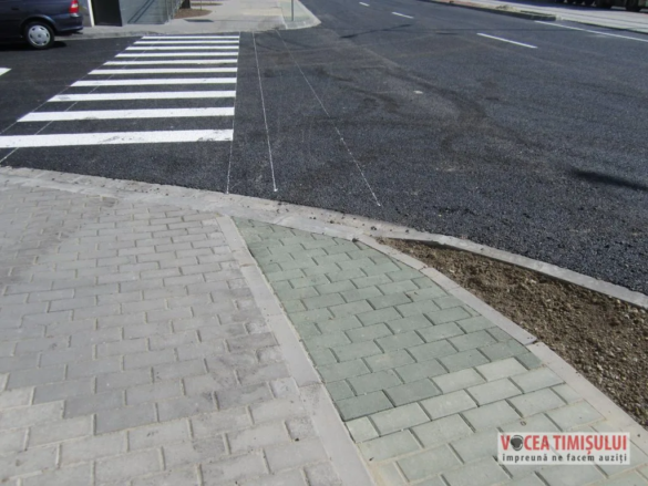 Pistele pentru biciclete si trotuarele din Timisoara o BATAIE DE JOC 14 jpg