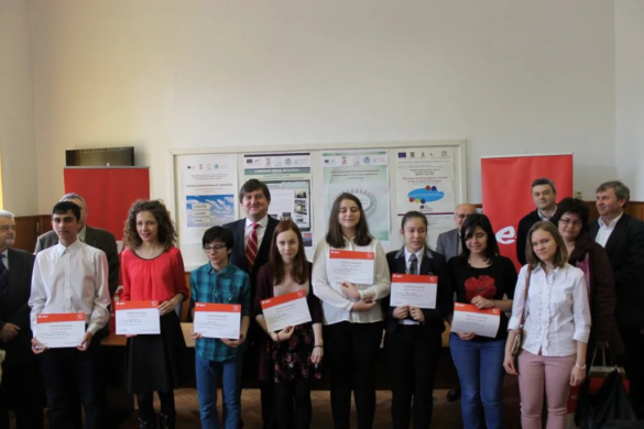 10 x 10 elevi de nota 10 premiaţi de E.ON România. Cine a fost premiat la Timișoara FOTO