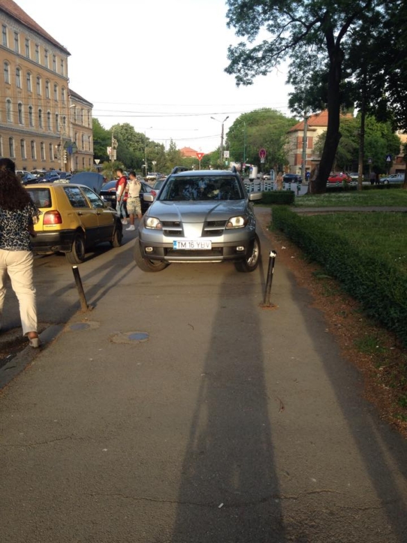 Nesimțiții traficului din Timișoara1 Nesimțiții traficului din Timișoara1