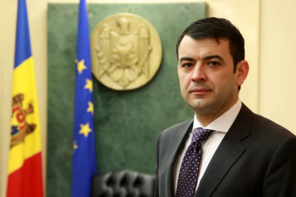 LECȚIE pentru Ponta! Premierul Republicii Moldova și-a dat DEMISIA! ”Cetățenii sunt EGALI în fața legii”