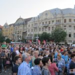 Horia-Brenciu-show-INCENDIAR-în-fața-miilor-de-timișoreni-aflați-în-Piața-Victoriei-3