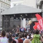 Horia Brenciu show INCENDIAR în fața miilor de timișoreni aflați în Piața Victoriei 5 jpg