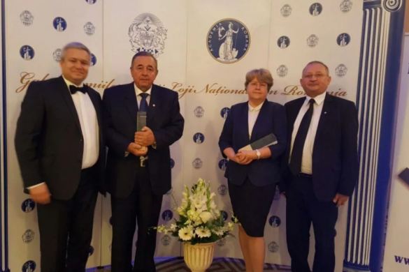 Masonii din România și Academia Română au premiat Universitatea de Vest Timișoara