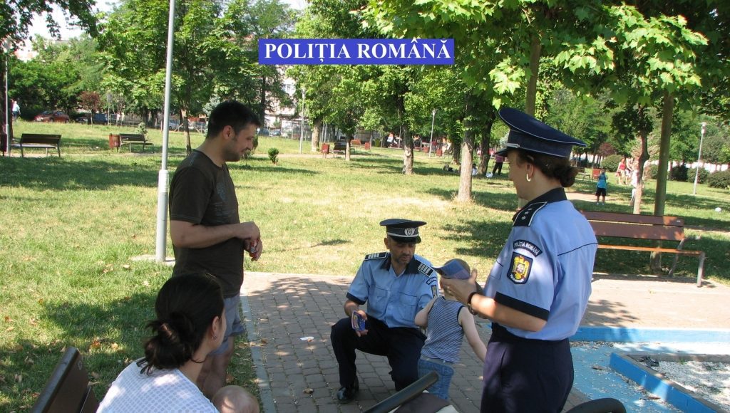 Polițiștii-din-Timișoara-acțiune-de-prevenire-a-furturilor-și-tâlhăriilor1