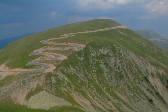 Transalpina a intrat în reparaţii. Șoseaua NU SE ÎNCHIDE de tot!