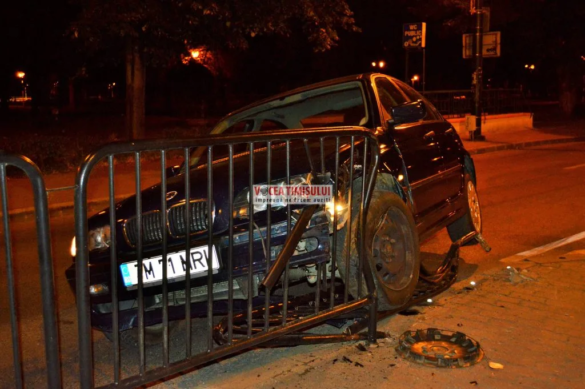 Accident cu Bmw@02 jpg