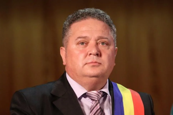Impacare istorica in PNL Timis. Nicolae Robu si Danut Groza si-au strans mana